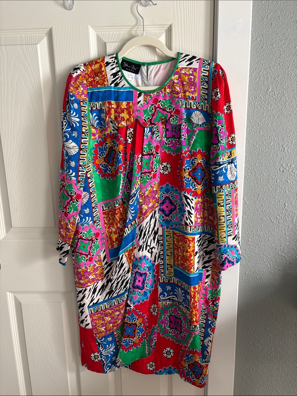Diane Freis  Vintage Silk Dress